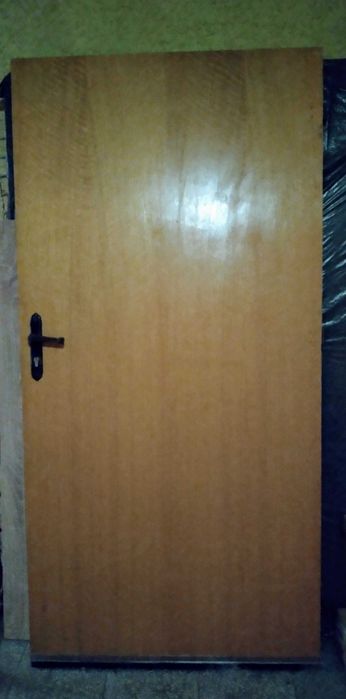 Врата входна дървена 96см