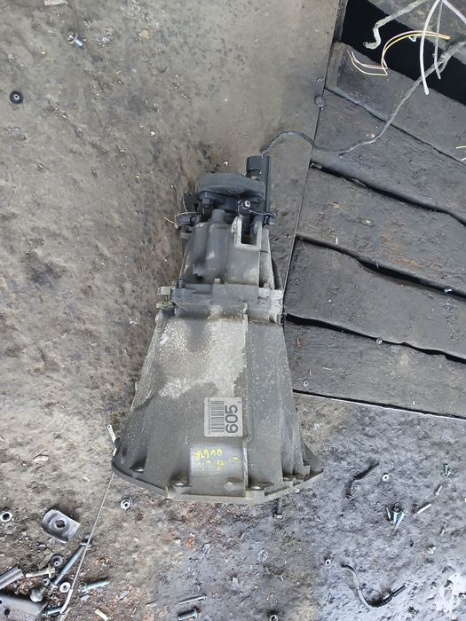 Cutie Mercedes C Class 2.2 din 2002