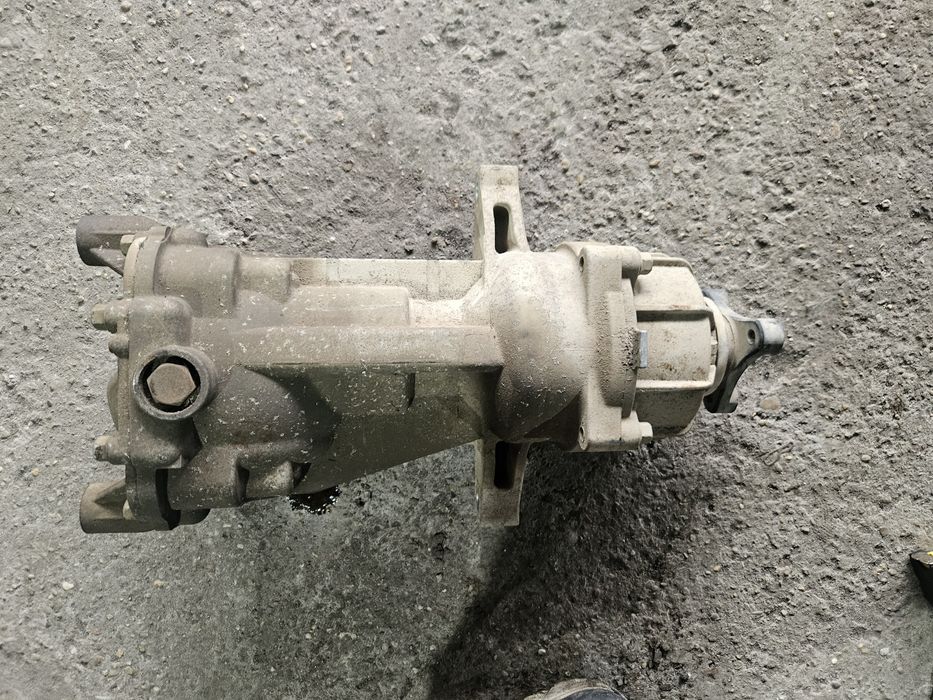 Заден диференциал за Hyundai Santa Fe 2.2дизел 197к.с.