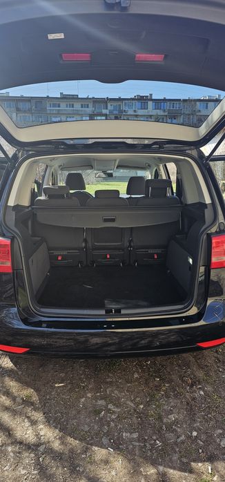VW Touran 1.4 TSI – 5 места / Паркинг асистент / Подгрев / Мултимедия