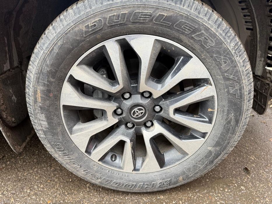 Титановы диск с летний шинами