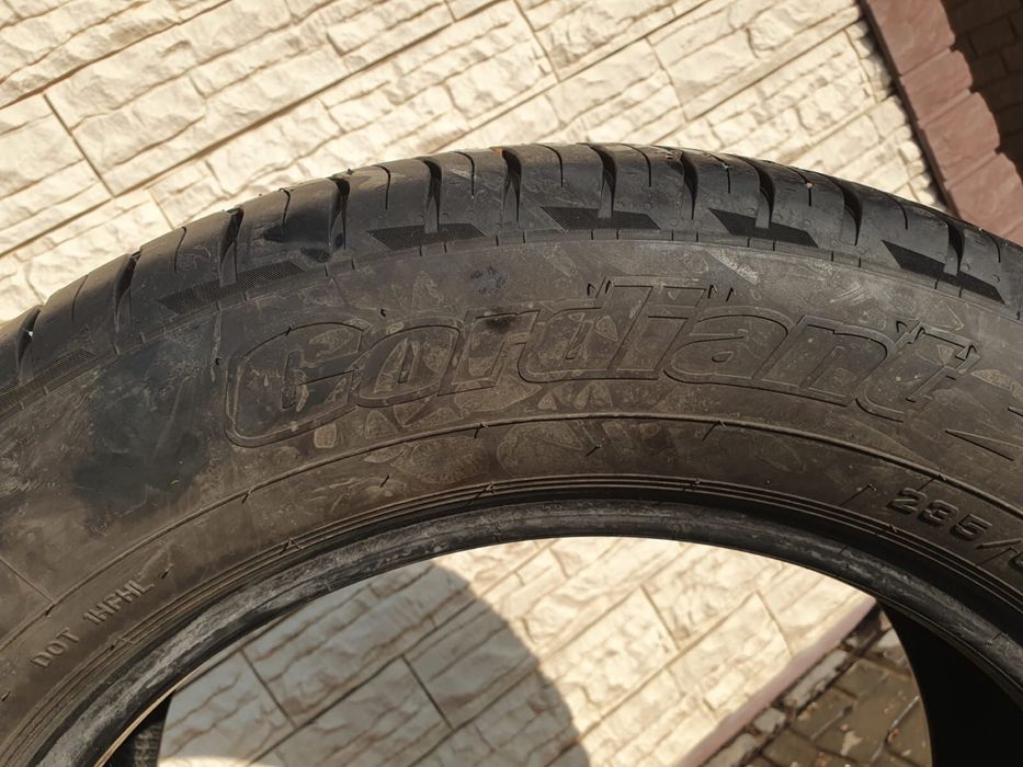 Продам резину б/у в отличном  сосьоянии