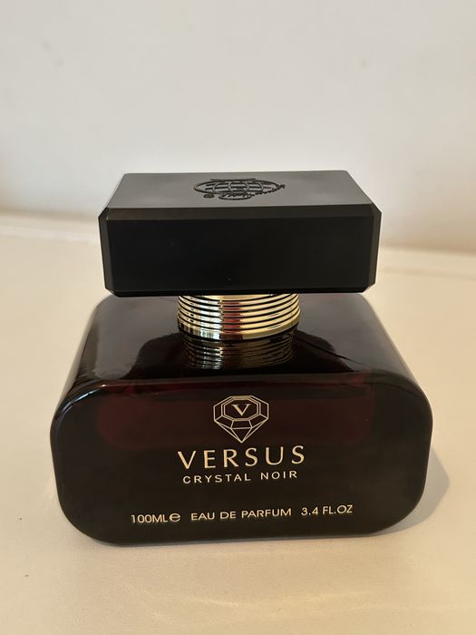 Парфюм Versus Crystal Noir Eau de Parfum