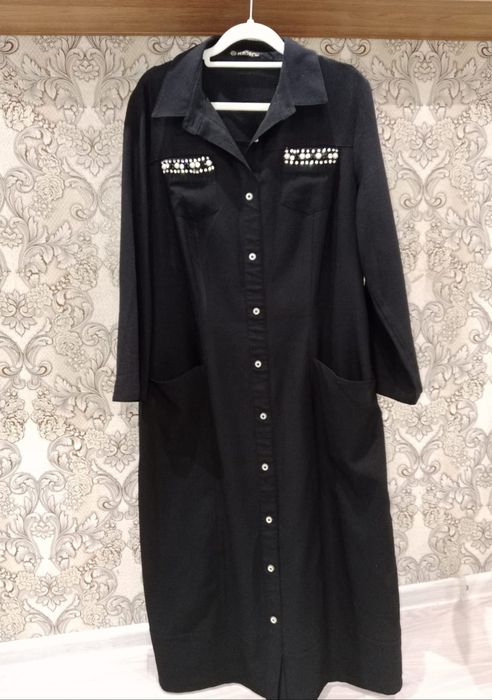 Чорный платье со стразами