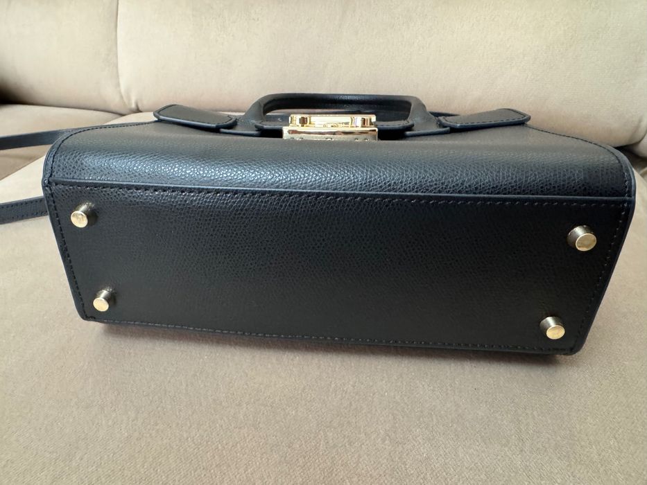 Черна чанта Furla Metropolis Satchel