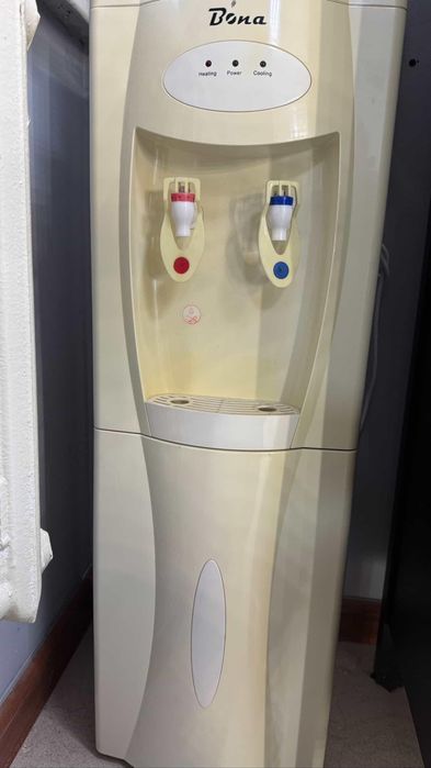 Кулер для воды куллер