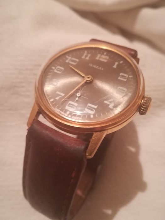 Продам часы победа позолоченные