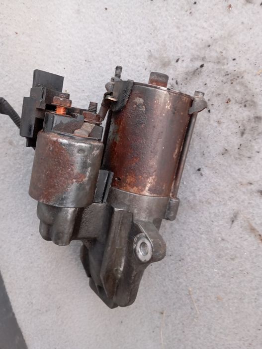 Стартер Ford C-Max 1.8i