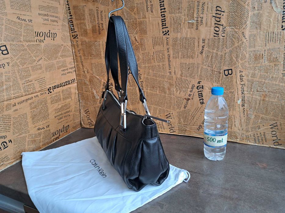 дамска черна чанта Calvin Klein-естествена кожа