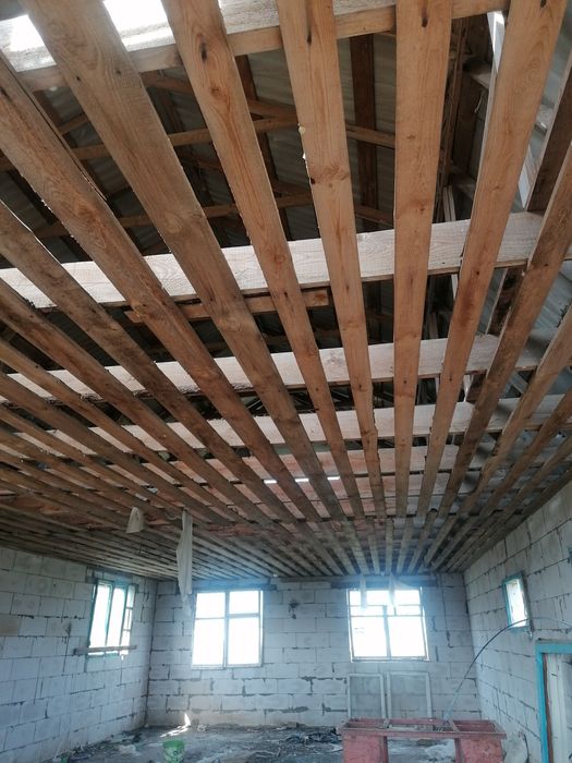 Дом мансард недостроенный