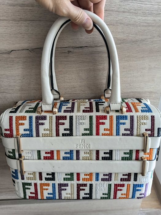 Geanta Fendi eleganta