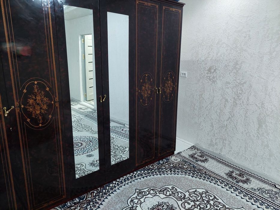 Квартира сотилади