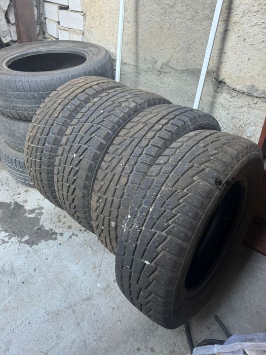 Продам шины зимние