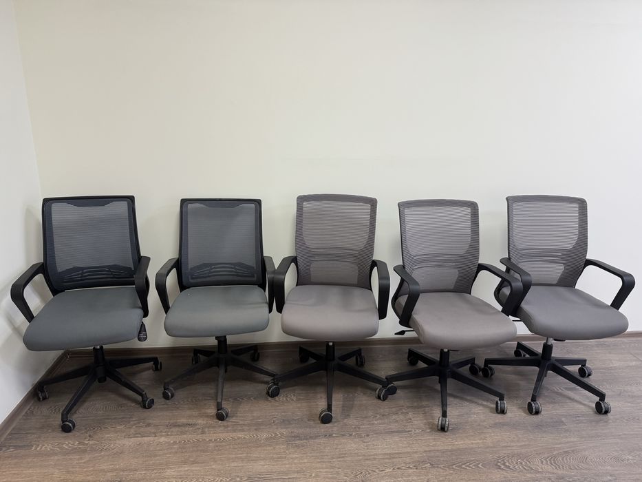 Продам кресла (стулья) офисные