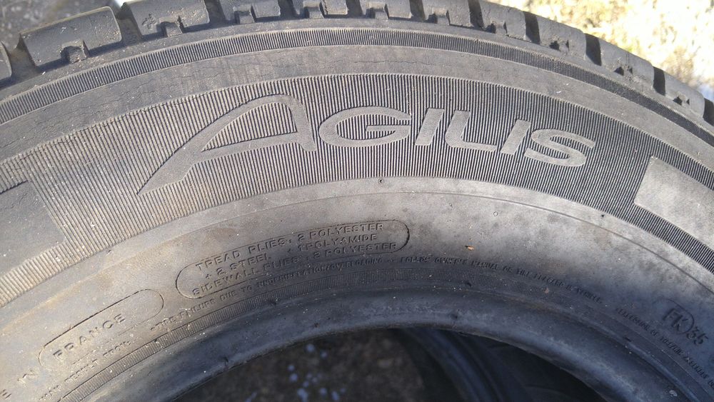 Anvelope vara 225 70 R15C Michelin 2 bucăți