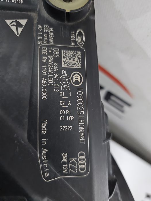 Far dreapta led Audi Q3 83A dupa 2018 cod 83A941012