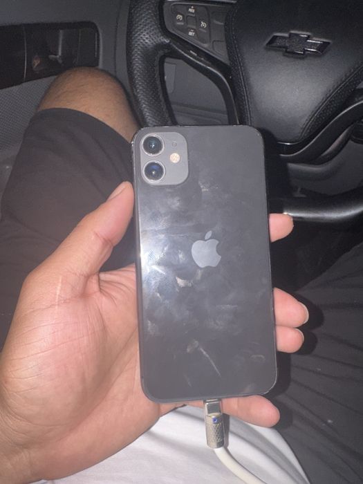 Iphone 11 srochna sotiladi
