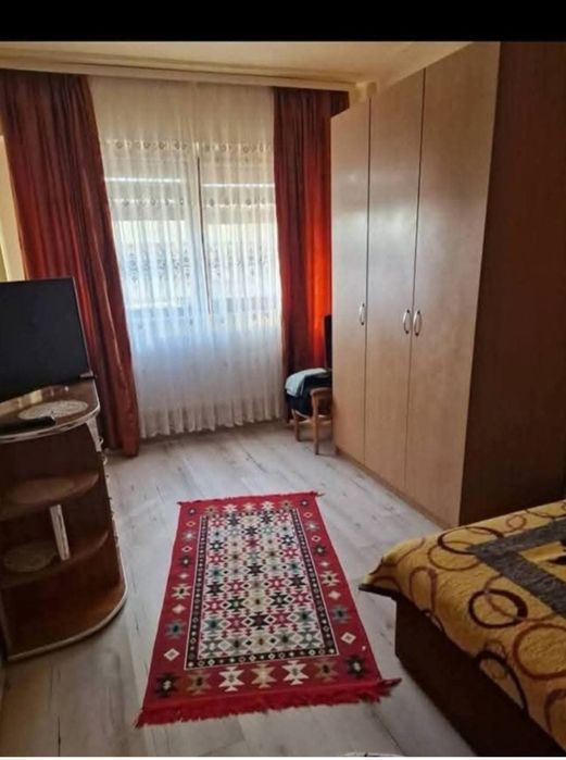 Apartament cu 4 camere de vânzare în Mizil jud Prahova.