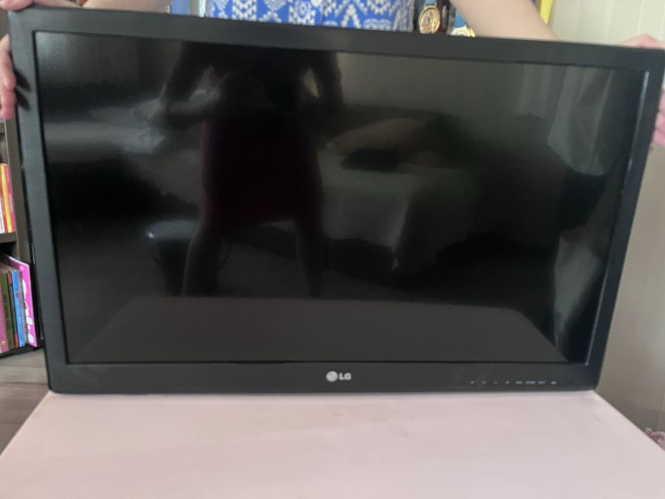 Продам телевизор