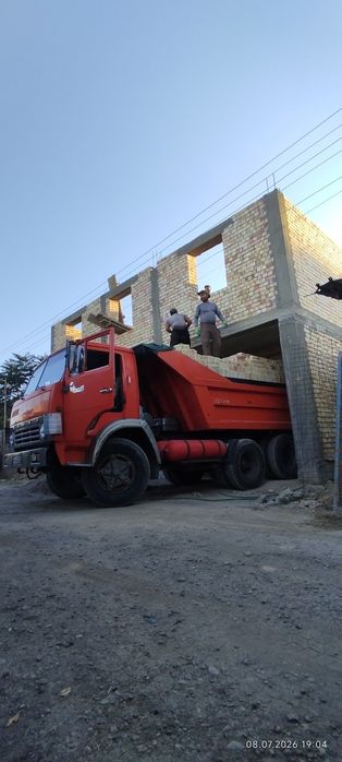Kamaz sotiladi ideal holatda