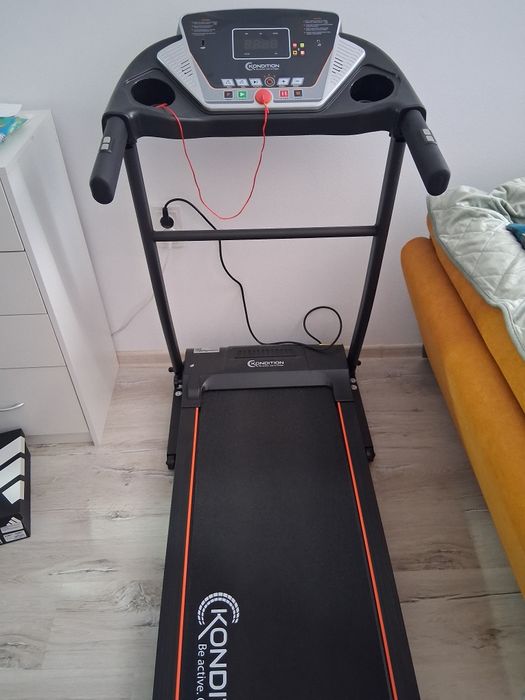 Vând banda de alergare Kondition