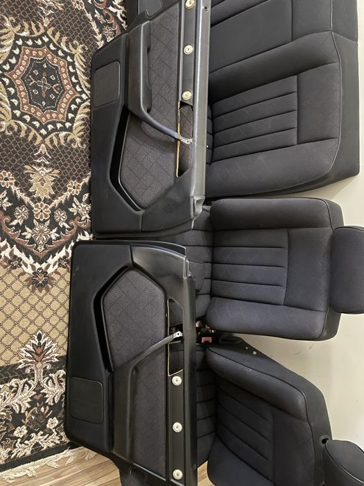 Салон ёлка черный w124