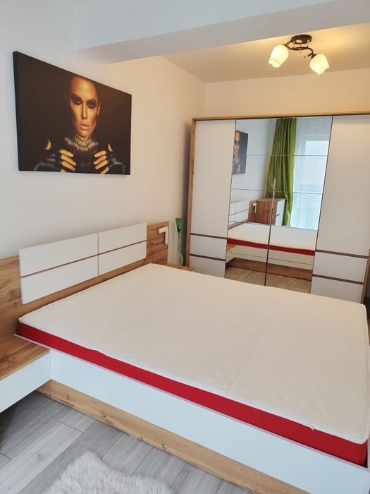 Închiriez apartament cu două camere in Cluj.