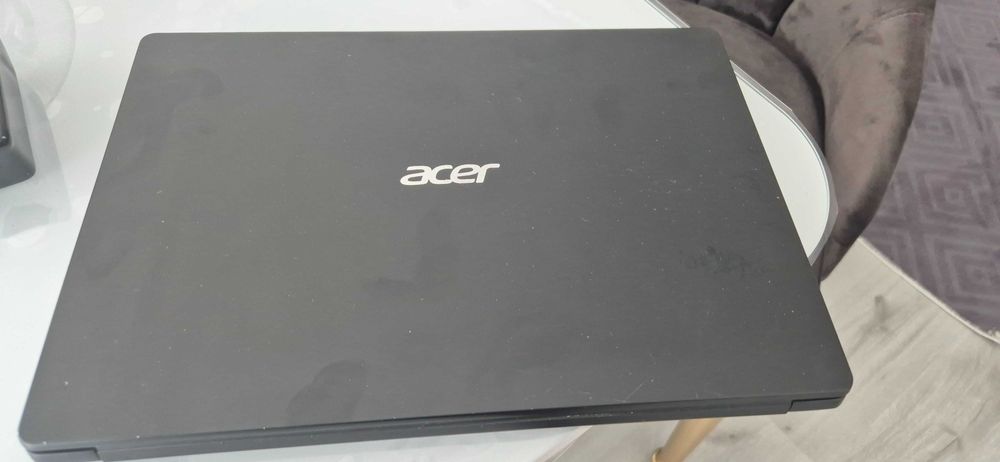 Лаптоп Acer Swift 1 SF114-32 с процесор Intel Pentium Silver N5000