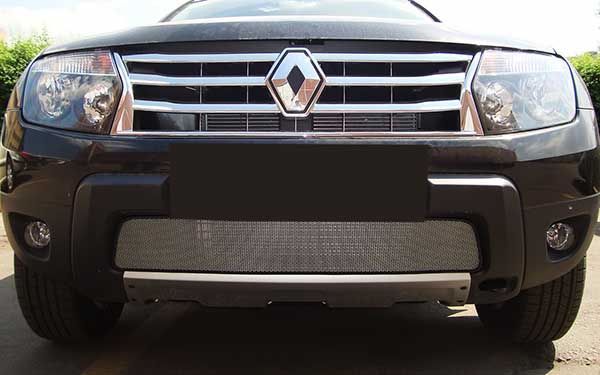Защитная сетка радиатора Renault Duster 2015+