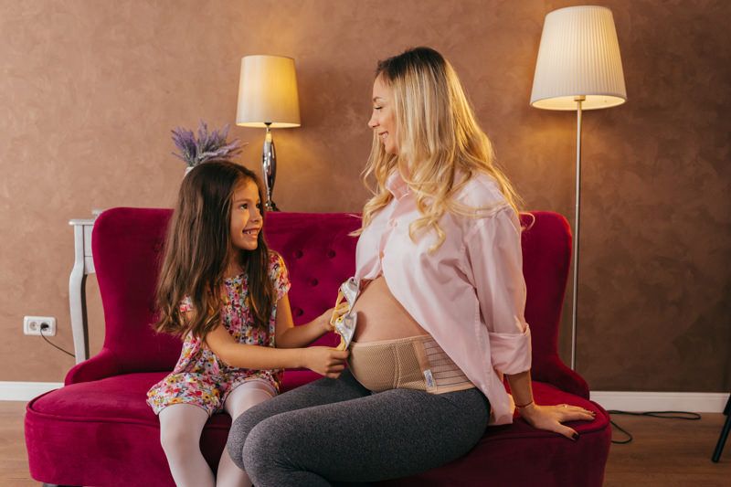 Centura suport pentru gravide in perioada prenatala si post-natala