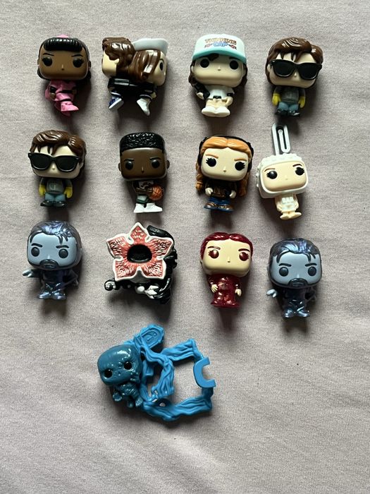 Stranger things kinder joy