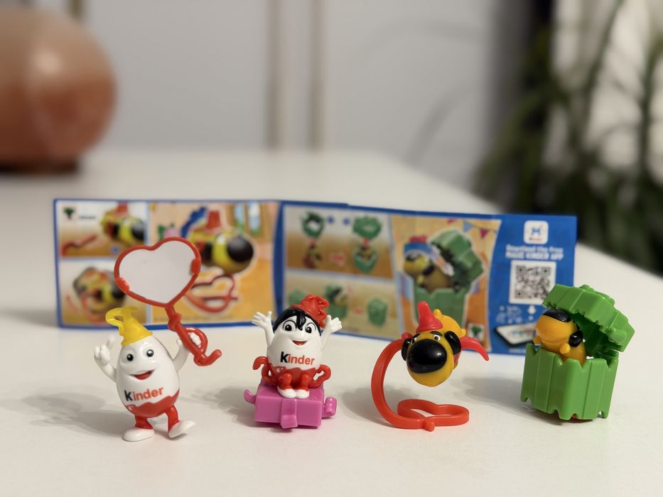 Kinder Сюрприз серия игрушек «50 лет Киндеру»
