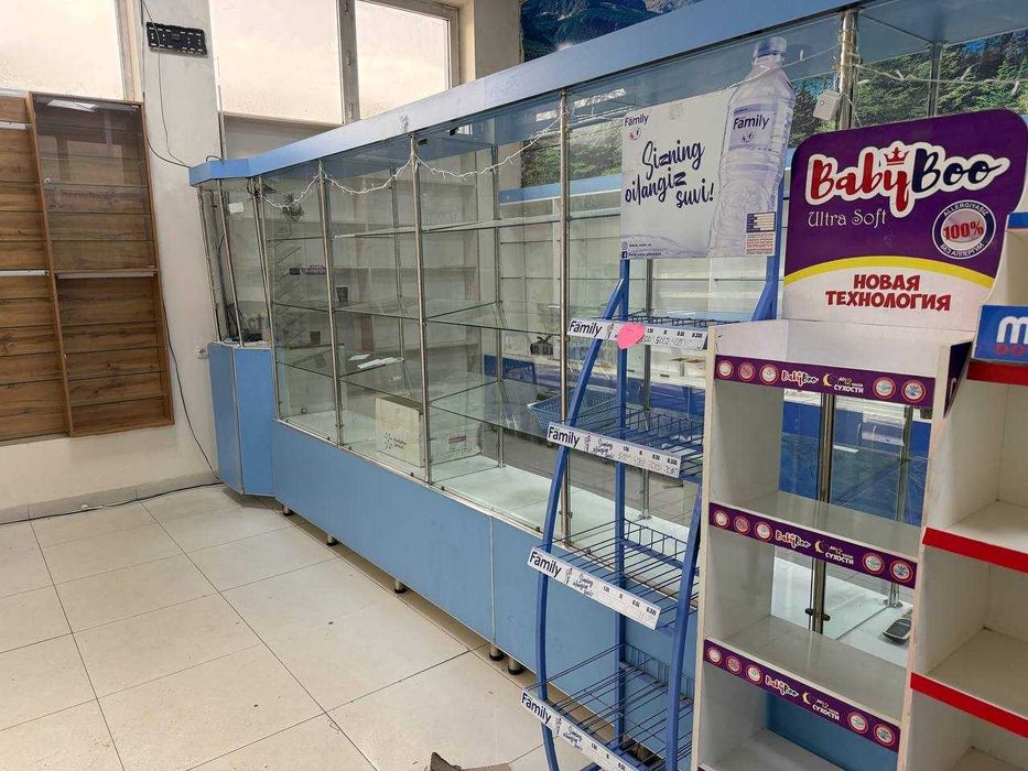 СРОЧНО продам витрины для аптеки