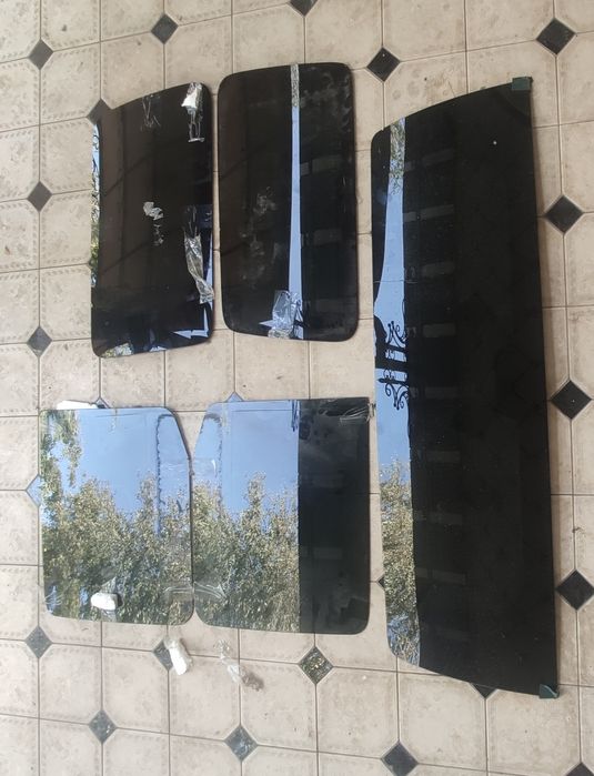 Hummer oynalari, ikki yon va orqa oyna