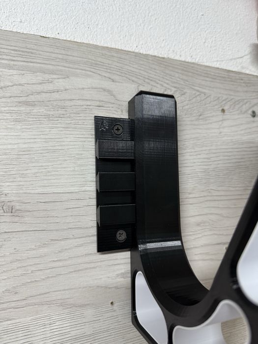 Стойка за каска