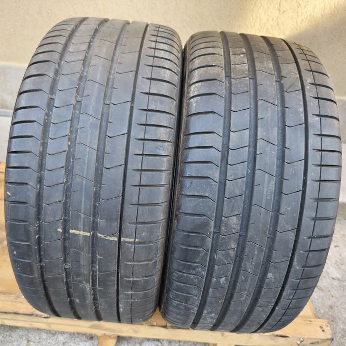 Anvelope 255/35R19 marca Pirelli, DOT 2022,7 mm