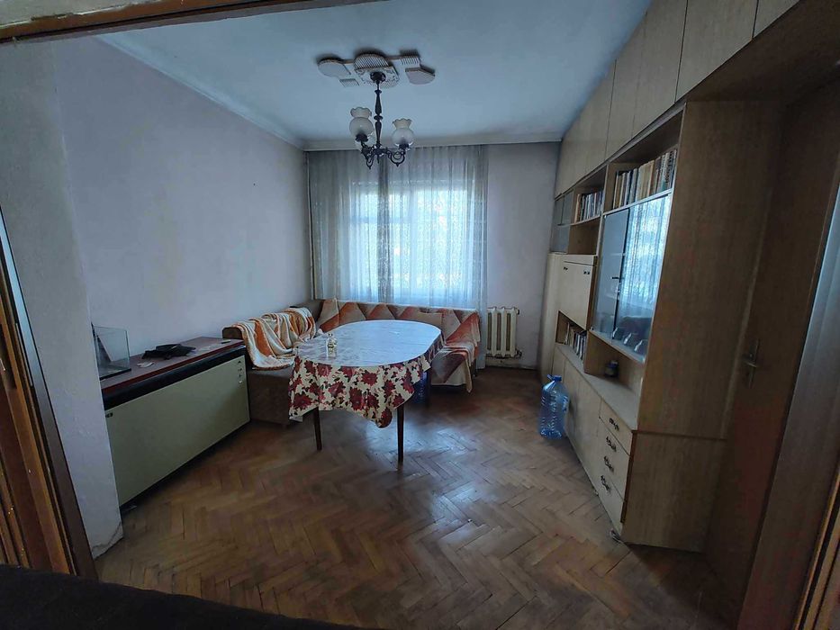 Продава се Четиристаен апартамент в Пловдив, Тракия - 94 кв.м за 1159 €/кв.м - Снимка #1
