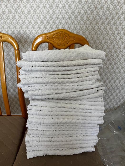 Банные полотенца, для ног, плед, подушки, халат