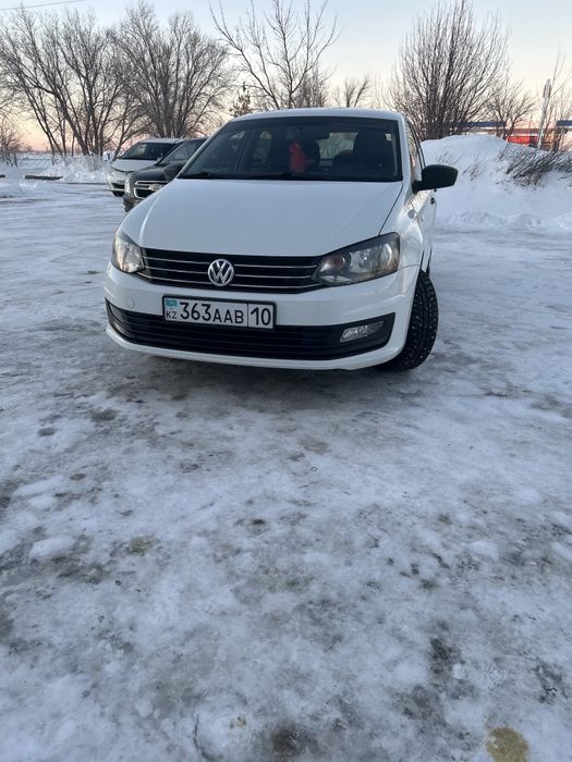 Volkswagen Polo 2015 г.