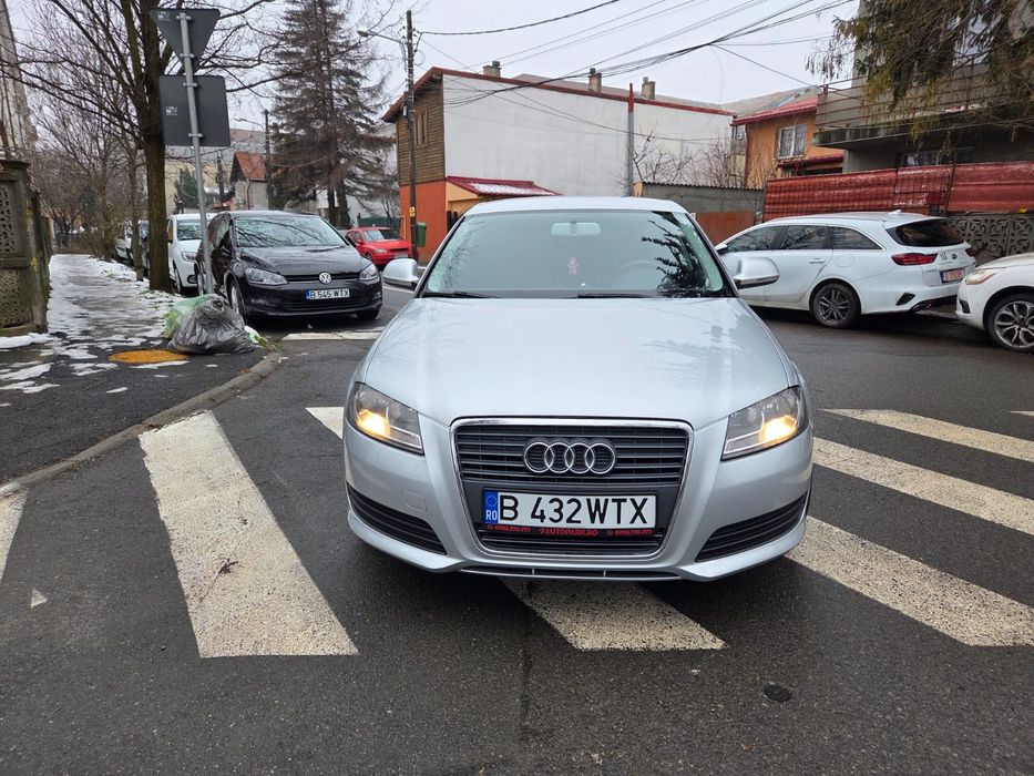 Audi a 3  1.6 benzina