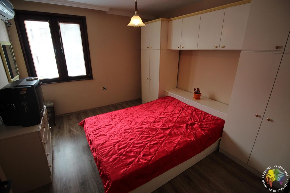 Дава се под наем Тристаен апартамент в Бургас, Лазур - 97 кв.м за 510 € - Снимка #4