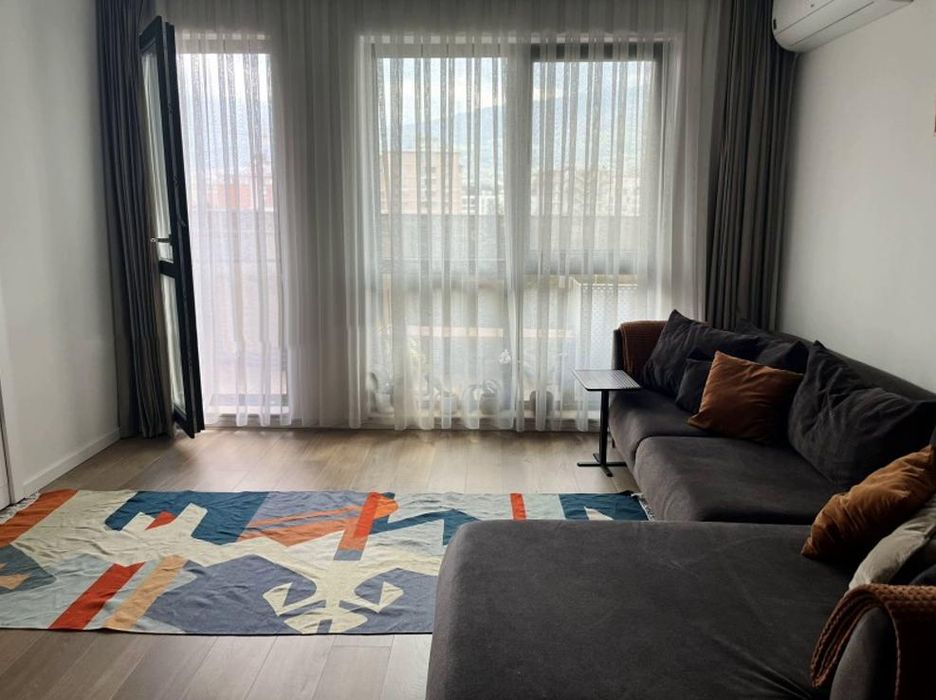 Дава се под наем Тристаен апартамент в София, Лозенец - 124 кв.м за 1500 € - Снимка #2