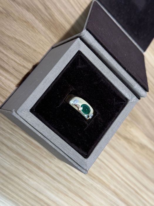 Inel aur 14K cu smarald natural 0.71 ct și diamante, 6.11g