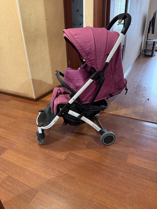 Коляска розавая