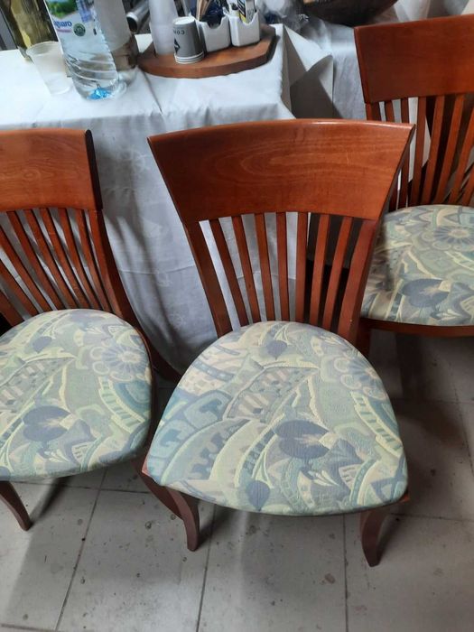 Продавам 4 стола