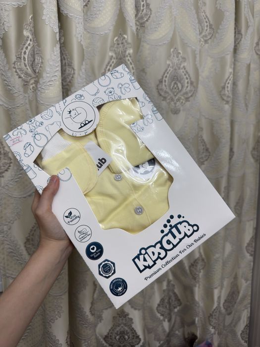 комплекты одежды для новорожденных