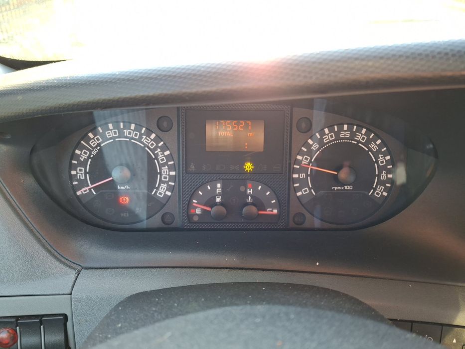 Autoutilitara Iveco 35S12