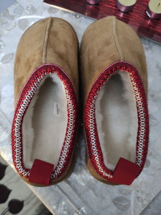Чисто нови кафяви пантофки чехли