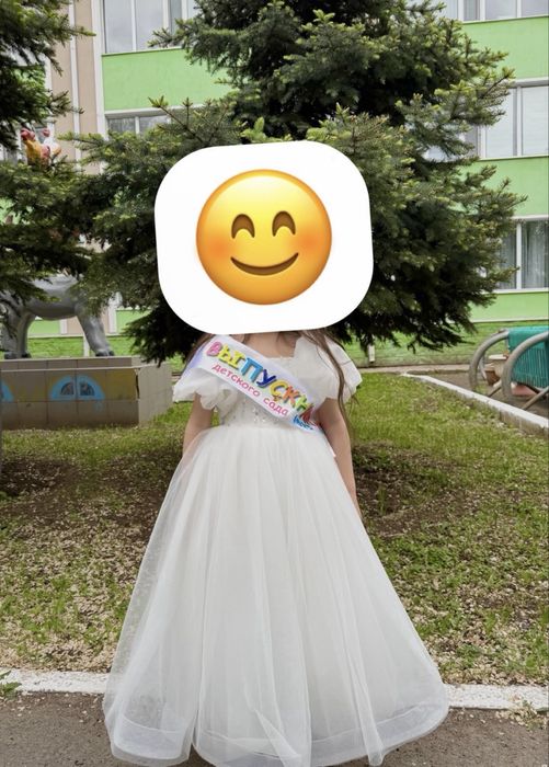Нарядное платье на девочку