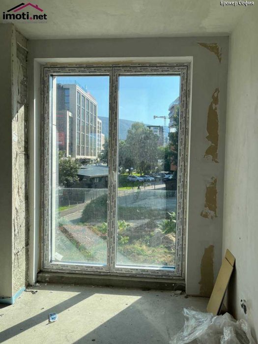 Тристаен апартамент до Парадайс мол
